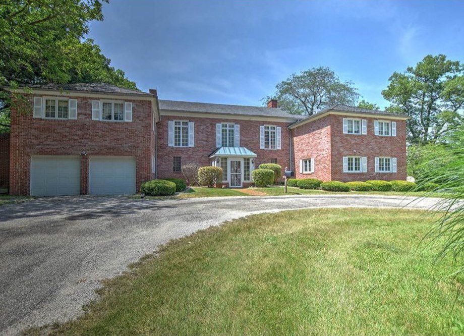 $499,000: 2330 Du Claire Rd, Decatur